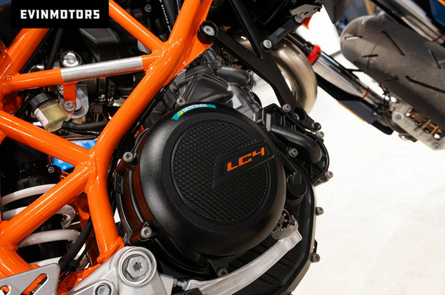 2026 KTM SMC 690 R