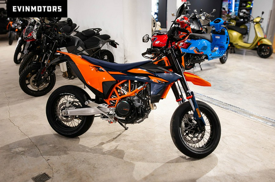 2026 KTM SMC 690 R