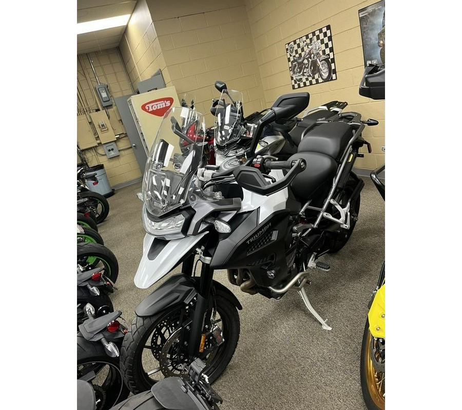 2023 Triumph Tiger 1200 GT Explorer Snowdonia White