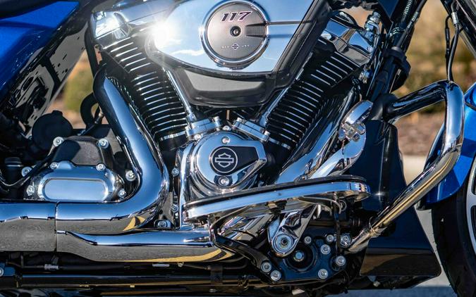 FLHX 2025 Street Glide®