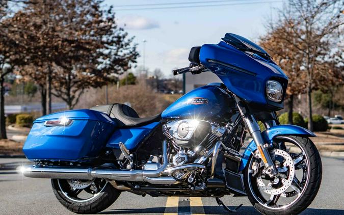 FLHX 2025 Street Glide®