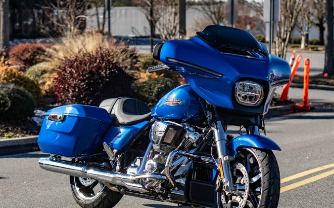 FLHX 2025 Street Glide®
