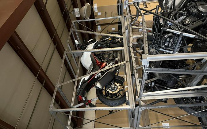 2025 Honda CB750 Hornet Base