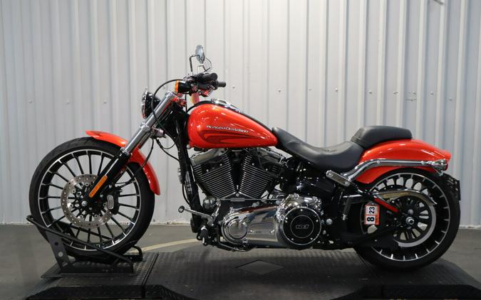 2017 Harley-Davidson Breakout