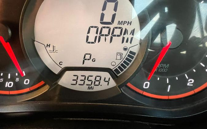 2019 Can-Am Defender XT CAB HD10