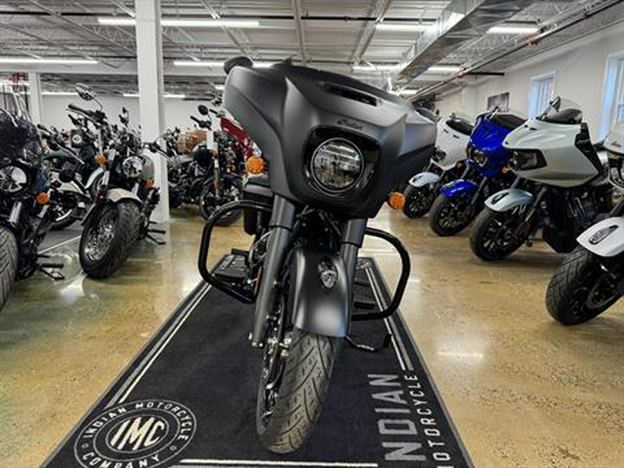 2025 Indian Motorcycle Chieftain® Dark Horse® with PowerBand Audio Package