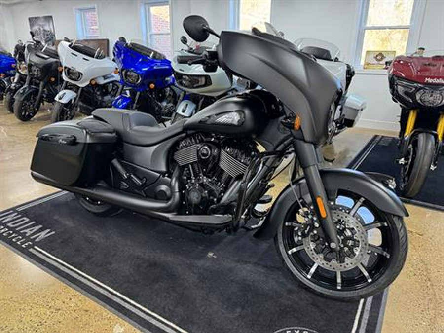 2025 Indian Motorcycle Chieftain® Dark Horse® with PowerBand Audio Package