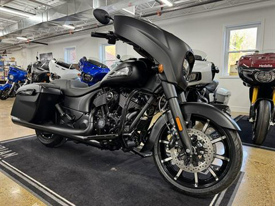 2025 Indian Motorcycle Chieftain® Dark Horse® with PowerBand Audio Package