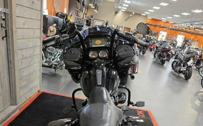 2018 Harley-Davidson FLTRXS - Road Glide Special