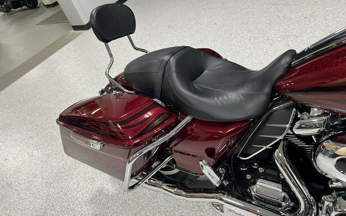 2017 Harley-Davidson FLHXS - Street Glide Special