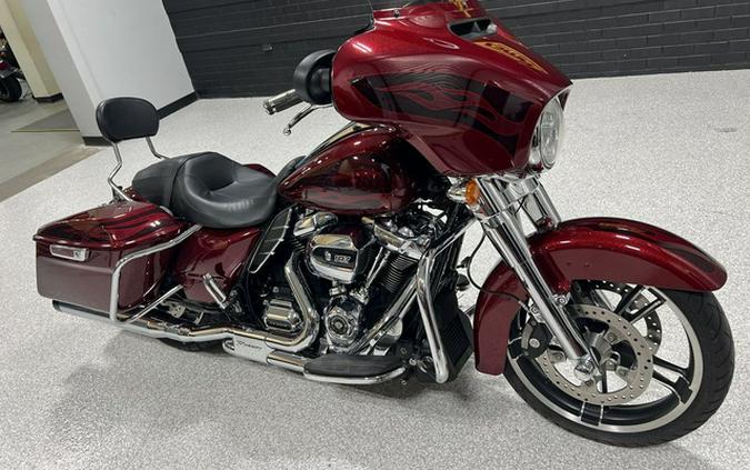2017 Harley-Davidson FLHXS - Street Glide Special