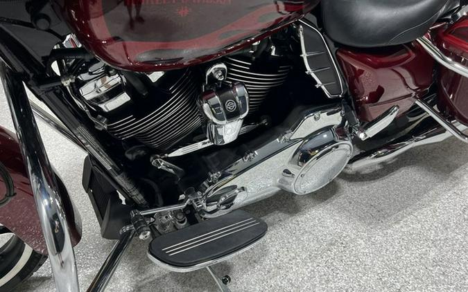 2017 Harley-Davidson FLHXS - Street Glide Special