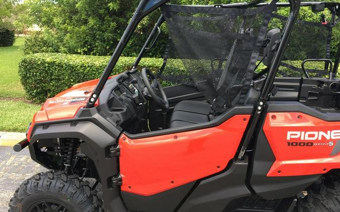 2023 Honda Pioneer 1000-5 Deluxe