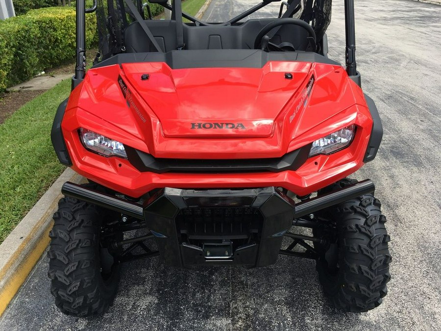 2023 Honda Pioneer 1000-5 Deluxe