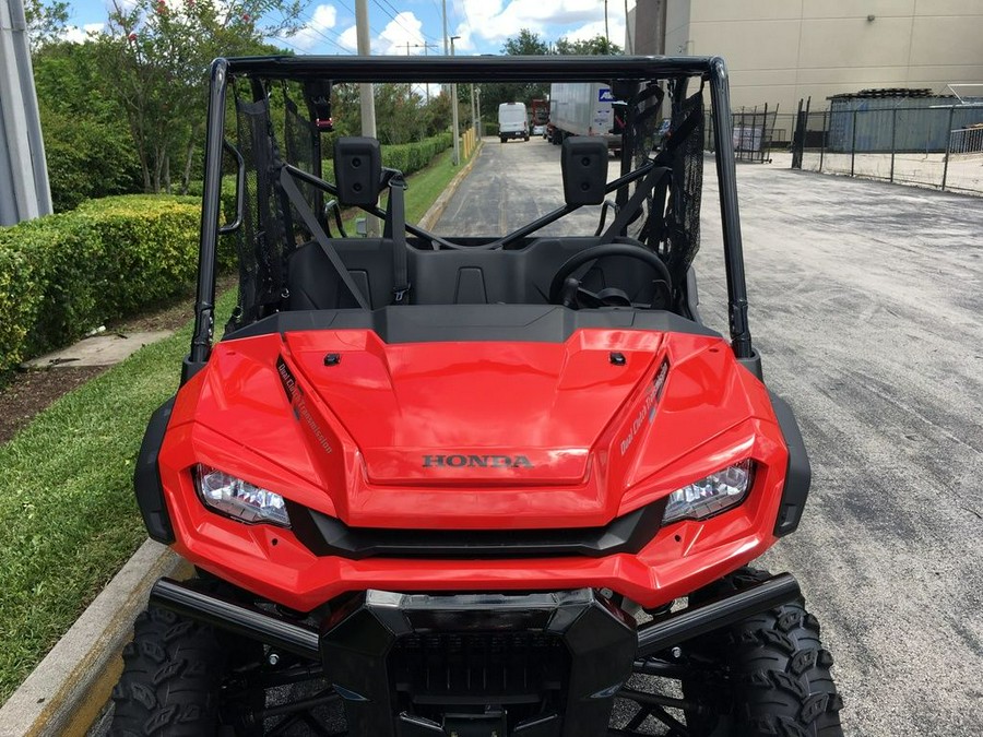 2023 Honda Pioneer 1000-5 Deluxe