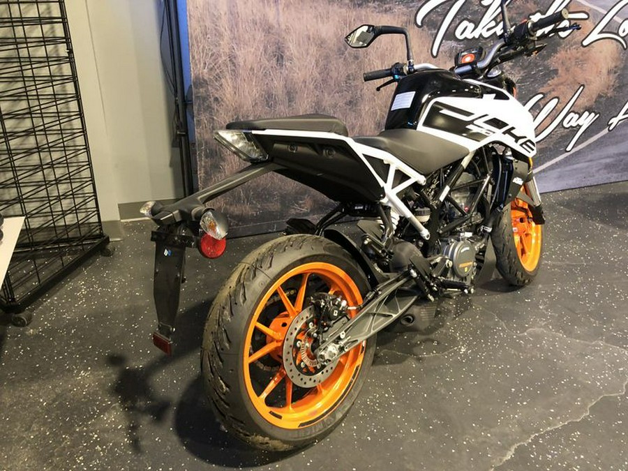 2022 KTM 200 Duke