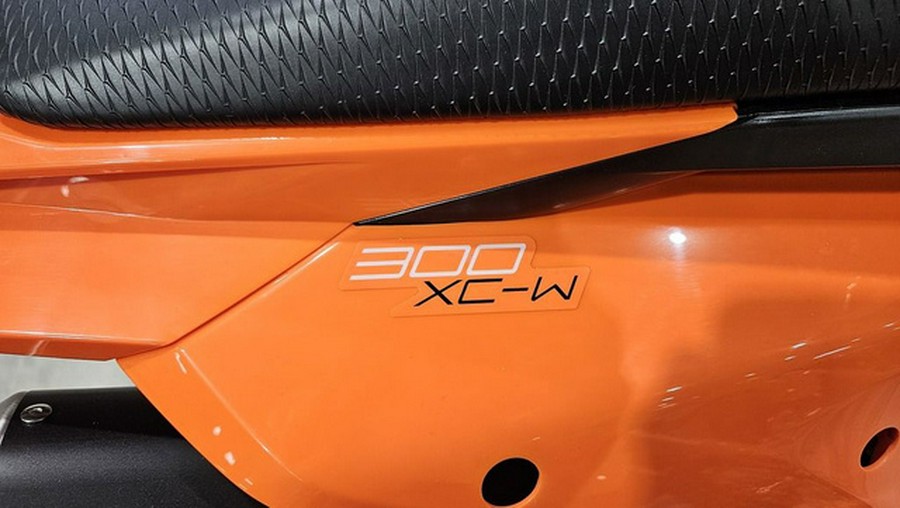 2026 KTM XC 300 W