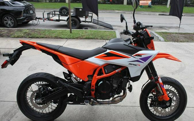 2026 KTM 390 SMC R