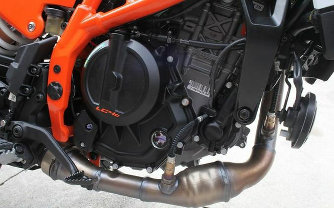 2026 KTM 390 SMC R