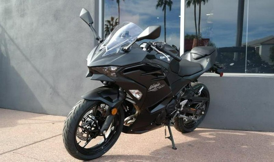 2026 Kawasaki Ninja® 500