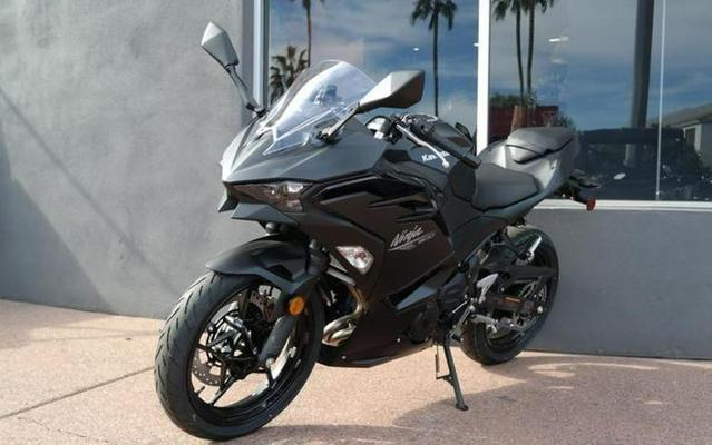 2026 Kawasaki Ninja® 500