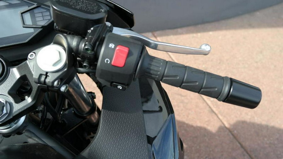 2026 Kawasaki Ninja® 500