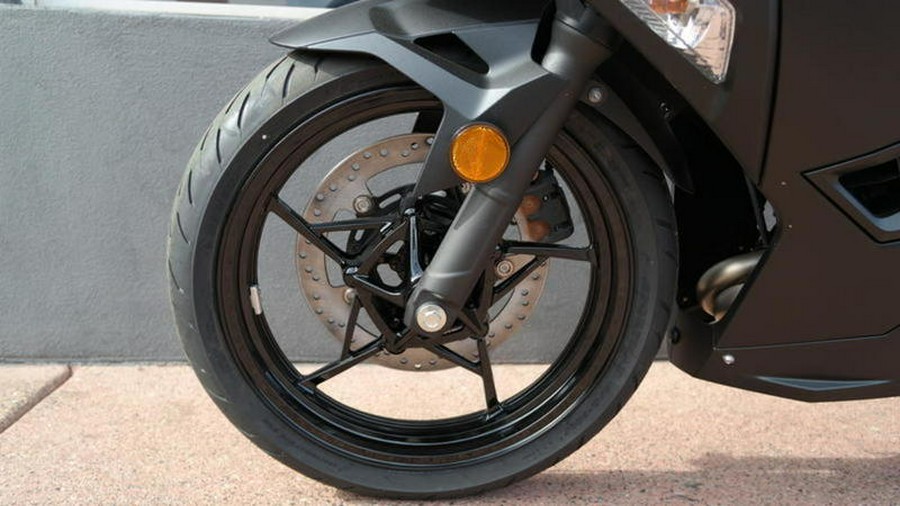 2026 Kawasaki Ninja® 500