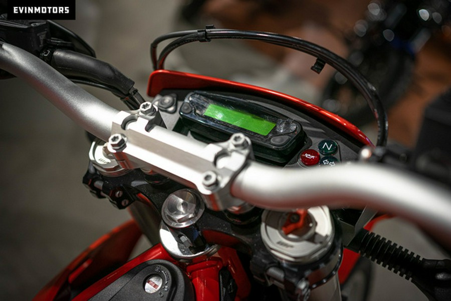 2023 GAS GAS ES 700