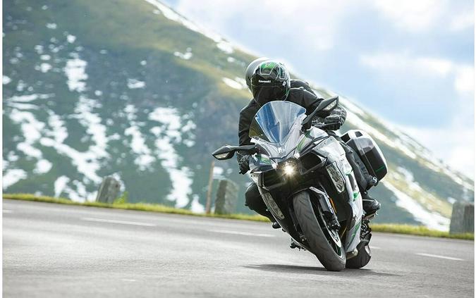 2019 Kawasaki Ninja H2™ SX SE+