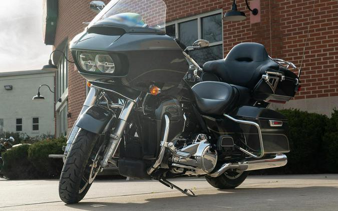 2017 Harley-Davidson® FLTRU - Road Glide® Ultra