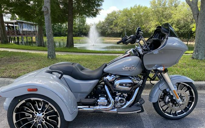 Harley-Davidson 2024 Road Glide 3