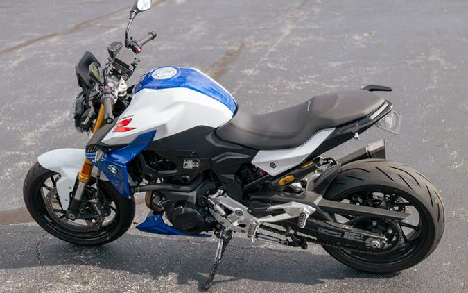 2022 BMW F 900 R Blue Stone Metallic