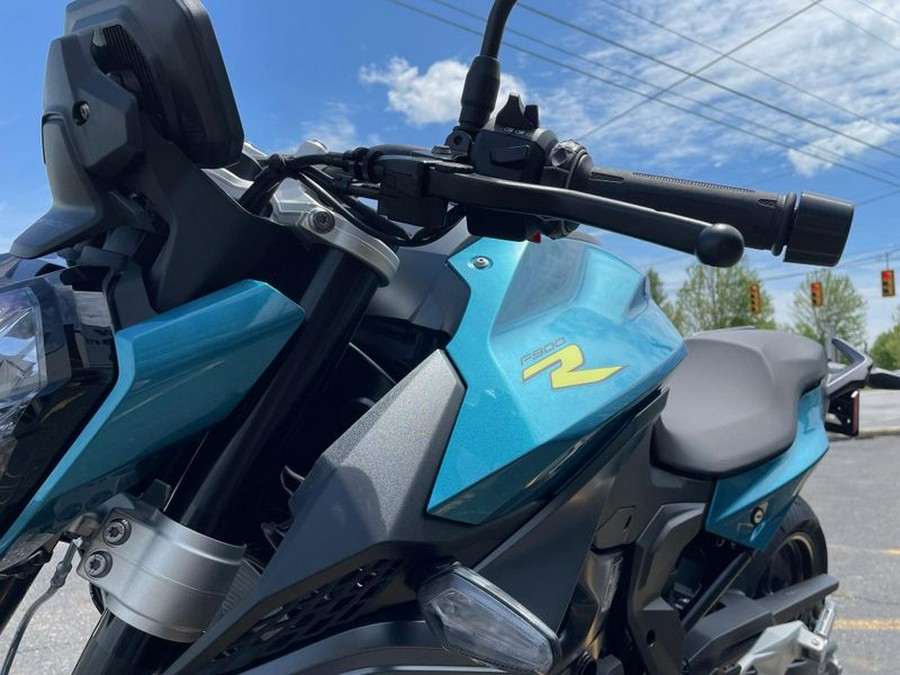 New 2025 BMW F 900 R