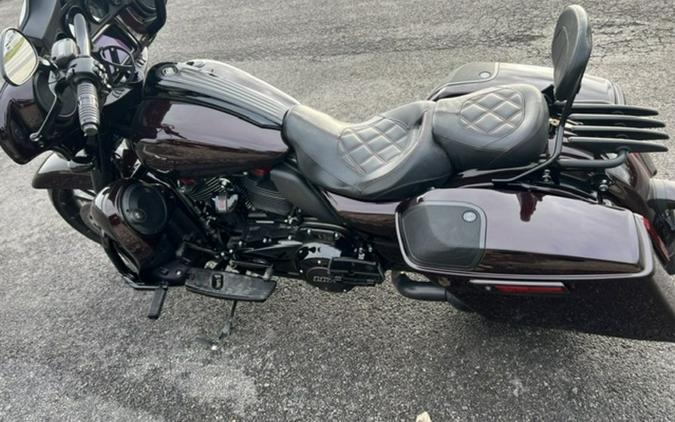 2019 Harley-Davidson® FLHXSE - CVO™ Street Glide®
