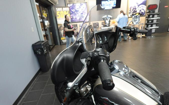 2023 Harley-Davidson Tri Glide Ultra FLHTCUTG