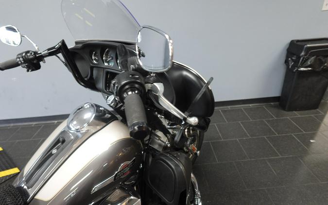 2023 Harley-Davidson Tri Glide Ultra FLHTCUTG
