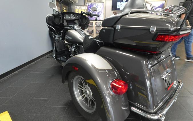 2023 Harley-Davidson Tri Glide Ultra FLHTCUTG