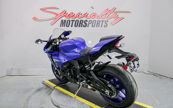 2024 Yamaha YZF-R1