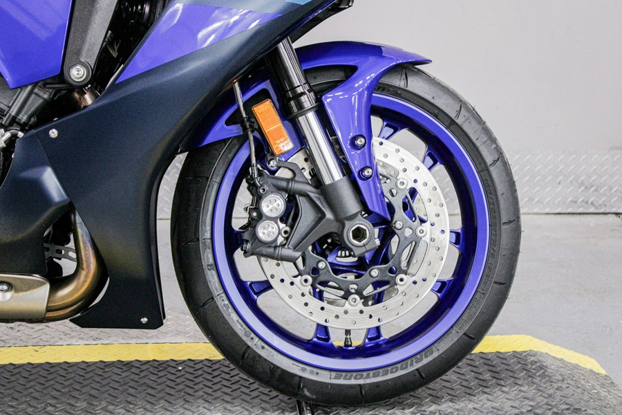 2024 Yamaha YZF-R1