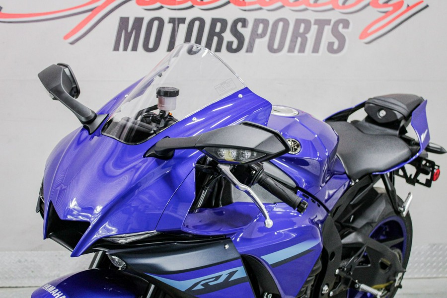 2024 Yamaha YZF-R1