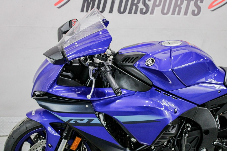 2024 Yamaha YZF-R1