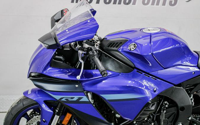 2024 Yamaha YZF-R1