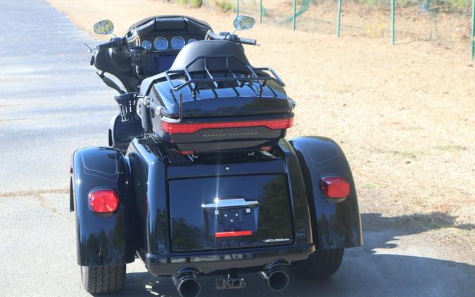 2022 Harley-Davidson Tri Glide Ultra FLHTCUTG