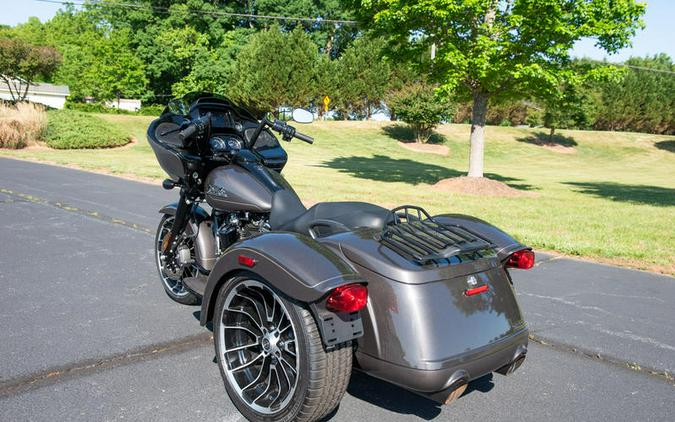 2023 Harley-Davidson® FLTRT - Road Glide® 3