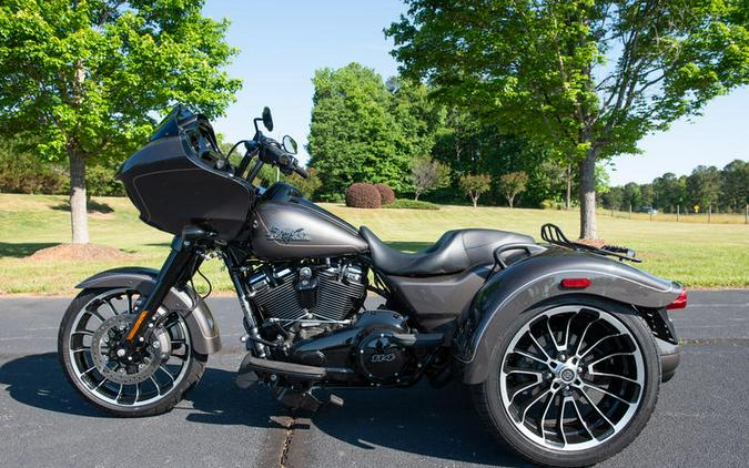 2023 Harley-Davidson® FLTRT - Road Glide® 3