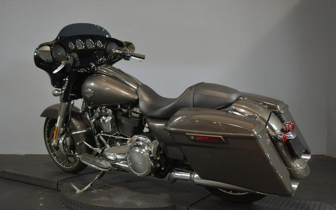 2023 Harley-Davidson Street Glide Special Gray Haze