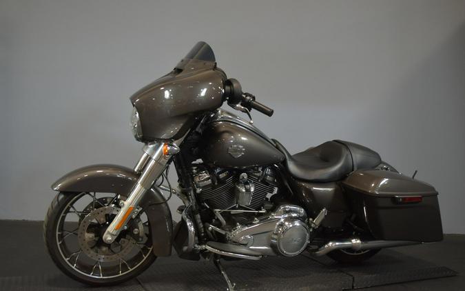2023 Harley-Davidson Street Glide Special Gray Haze