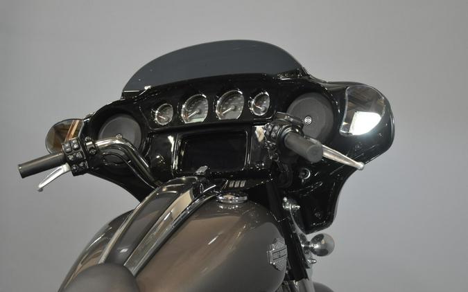 2023 Harley-Davidson Street Glide Special Gray Haze