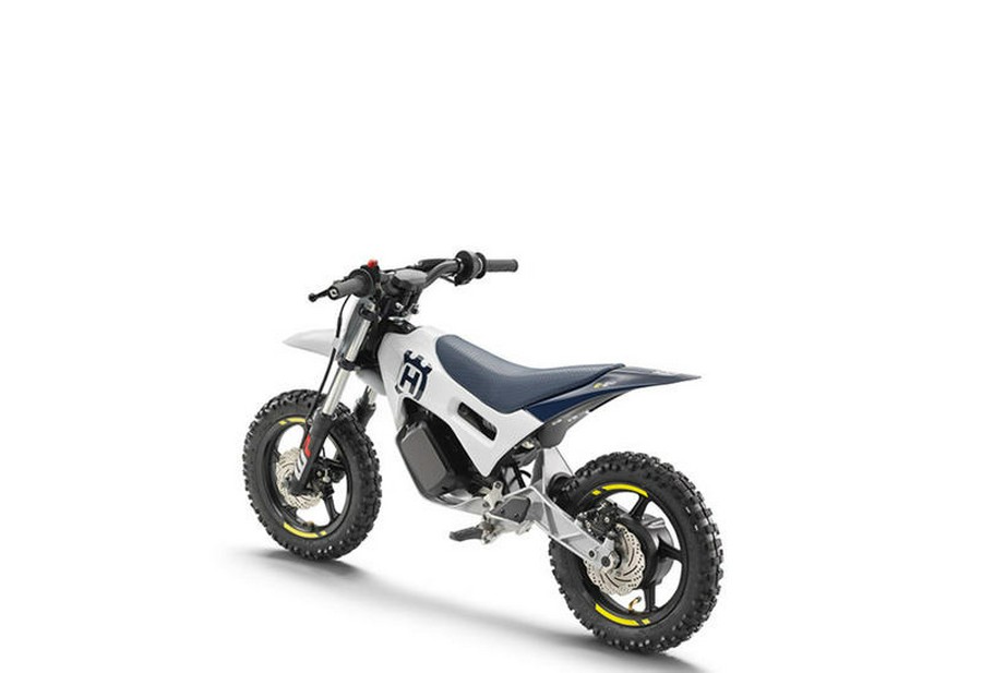 2024 Husqvarna® EE 2