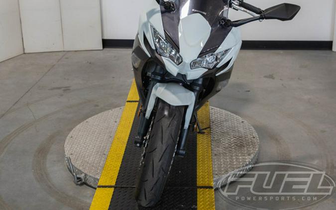 2023 Kawasaki Ninja 650 Pearl Robotic WhiteMetallic Matte Gray